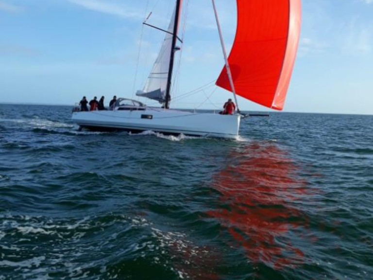 Yacht charter La Rochelle - Pogo Structures Pogo 12.50 on SamBoat