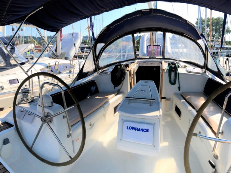 Hire Sailboat with or without skipper Bénéteau Alimos