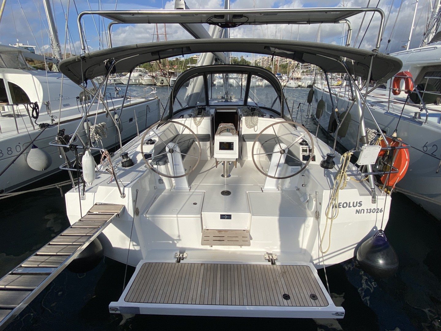 Hire a Sailboat Bavaria C42 in Alimos (Aeolus) | SamBoat