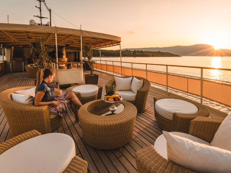 Charter a Uljanik Shipyard Seagull II in Split on Samboat