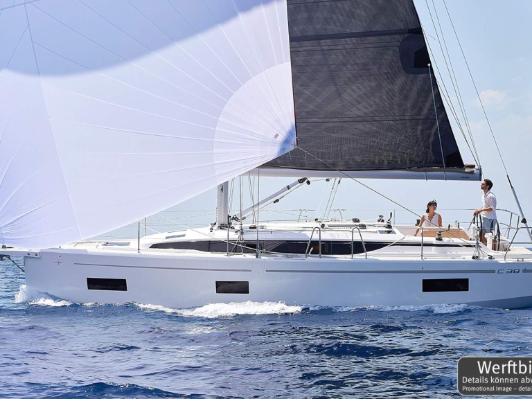 Charter a Bavaria Bavaria C38 in Pula on Samboat