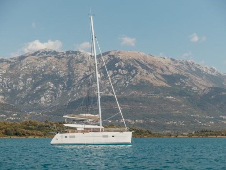 Yacht charter Rogoznica - Lagoon Lagoon 450 on SamBoat