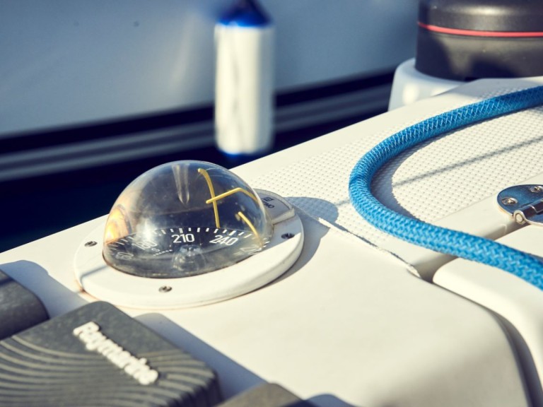 Hire Sailboat Elan with a boat licence