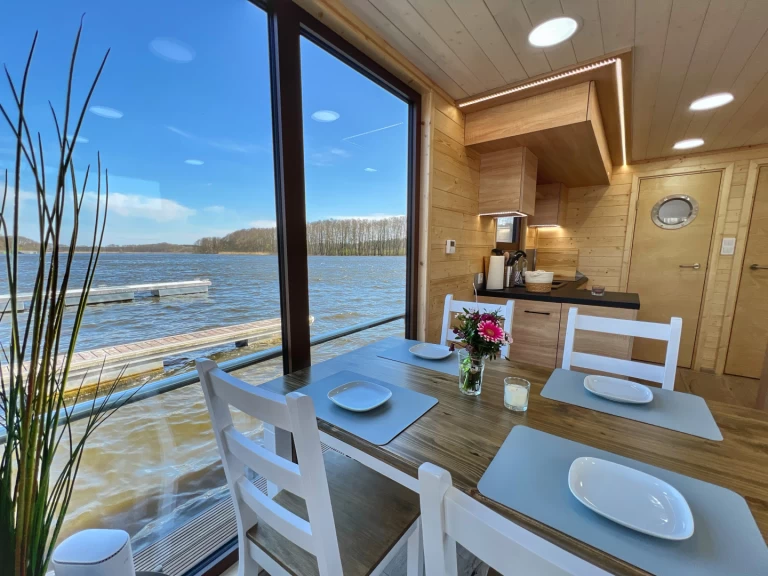 Hire a WOMA Woma D12 Fürstenberg/Havel