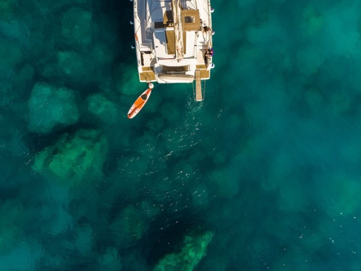 Hire Catamaran Bali with a boat licence