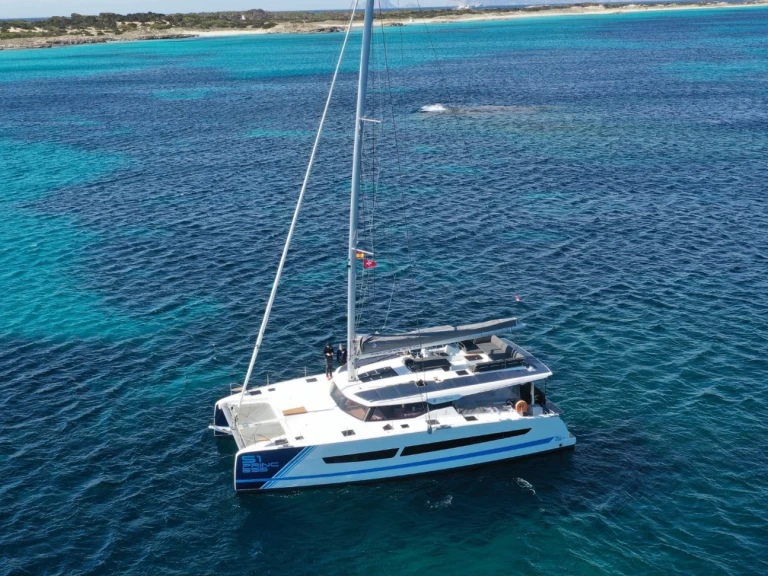 Hire a Fountaine Pajot Aura 51 Seget Donji