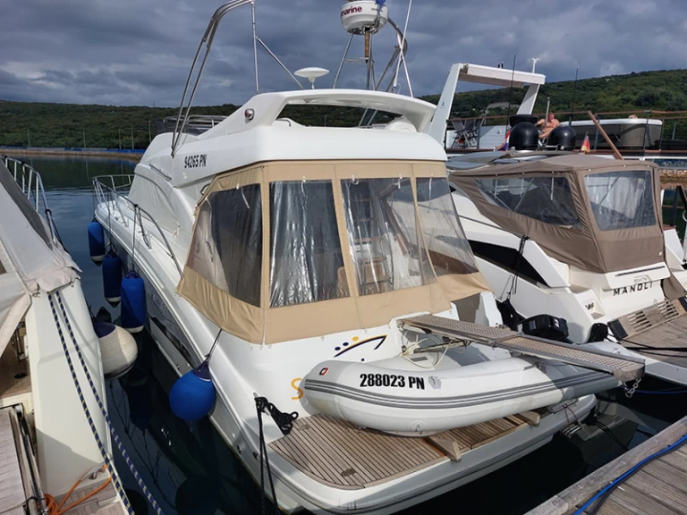 Yacht hire Punat cheap Beneteau Antares 42 Fly