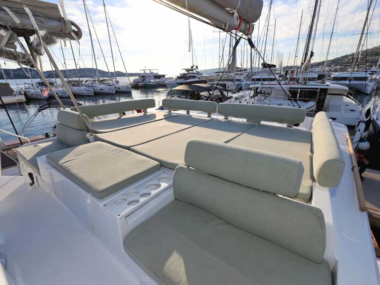 Hire Catamaran Bali with a boat licence