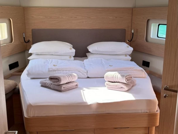 Sailboat to hire Seget Donji at the best price