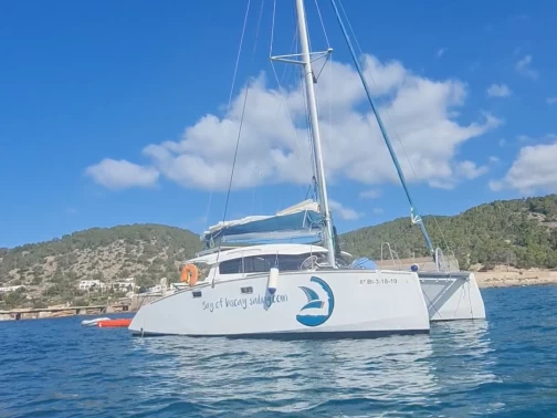 Hire Catamaran with or without skipper Aventura 33 Sant Antoni de Portmany