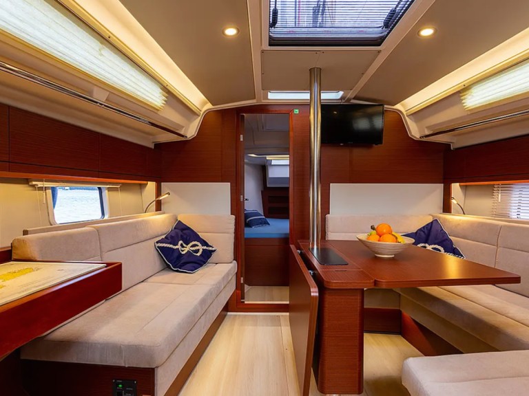 Hanse Hanse 418 charter bareboat or skippered in  Lávrio