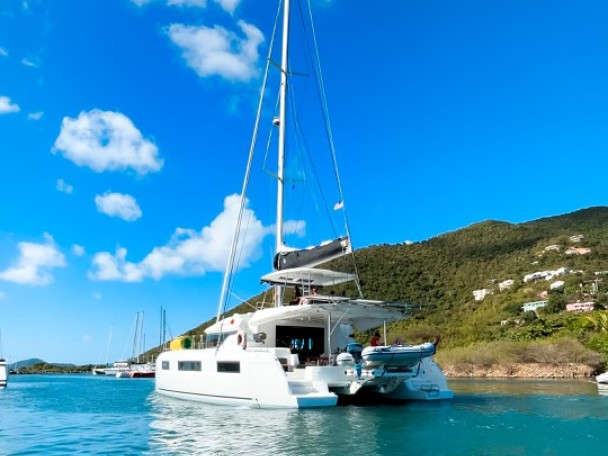 Charter a Lagoon Lagoon 50 in Road Town on Samboat