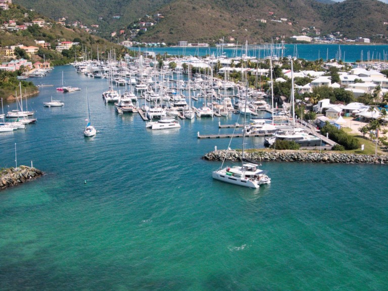 Catamaran to hire Road Town at the best price