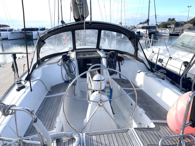 Hire a Dufour Dufour 365 Grand Large Port-Camargue