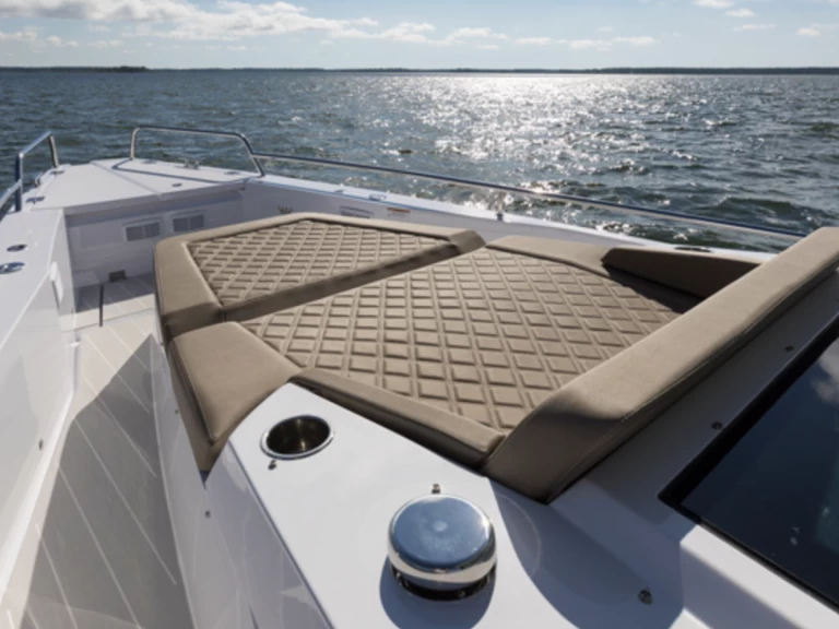Luxury Yacht hire in Nanny Cay - Axopar Axopar 37 Sun-Top