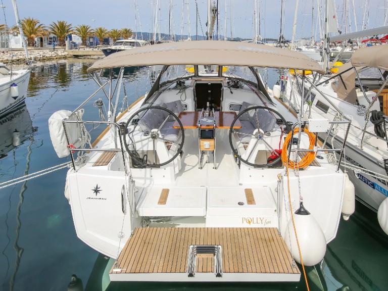 Yacht hire Murter-Kornati cheap Sun Odyssey 349