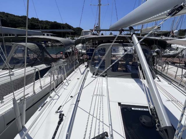 Sailboat to hire Biograd na Moru at the best price