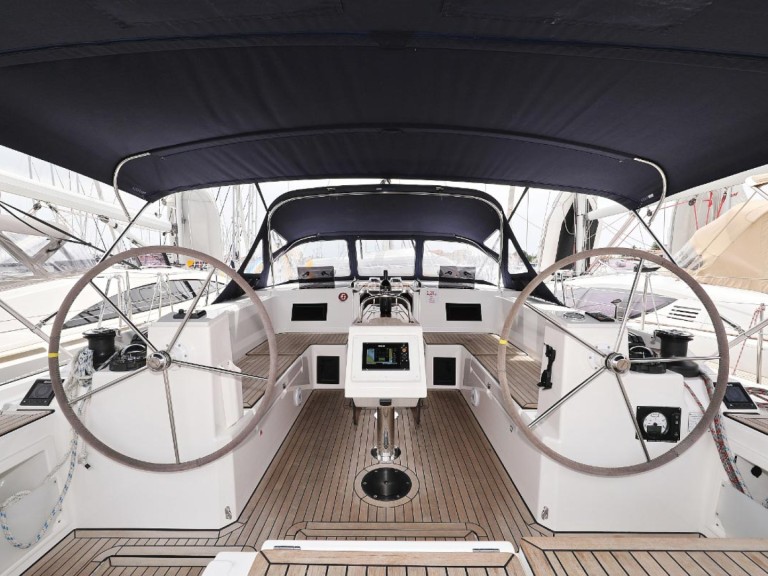 Yacht hire Jezera cheap Bavaria C45 Holiday