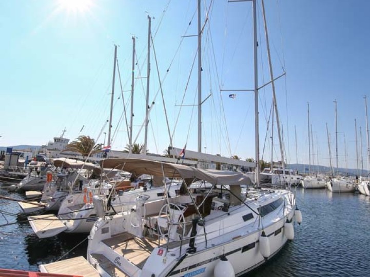 Yacht hire Murter-Kornati cheap Cruiser 41S