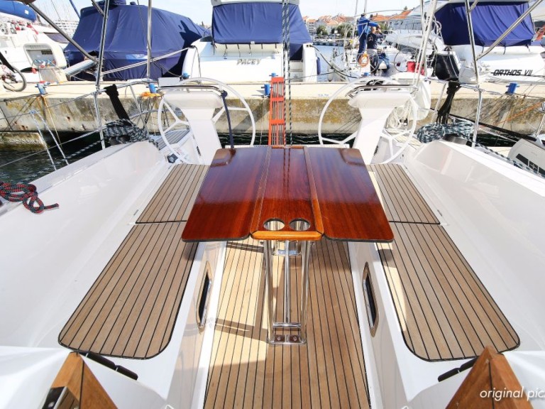 Yacht charter Murter-Kornati - Bavaria Cruiser 41S on SamBoat