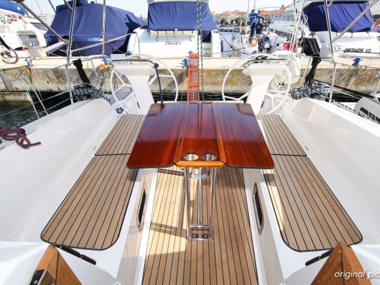 Yacht charter Murter-Kornati - Bavaria Cruiser 41S on SamBoat