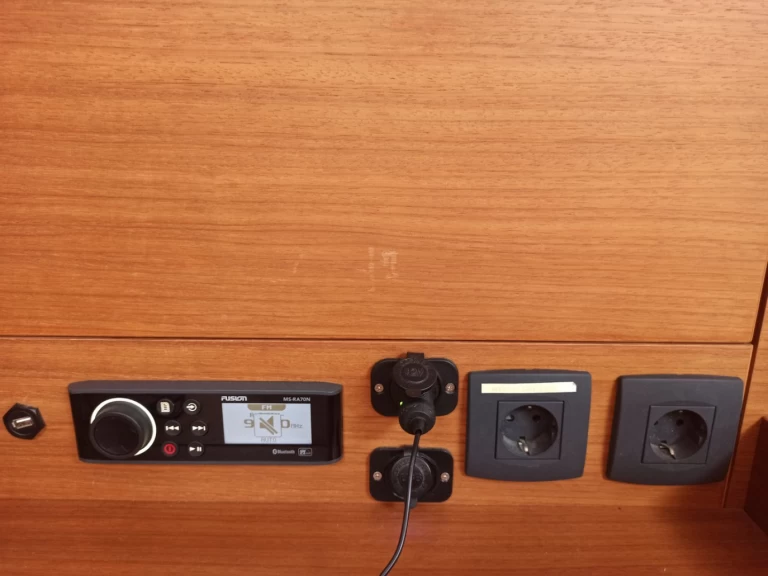 Sailboat to hire Punat at the best price