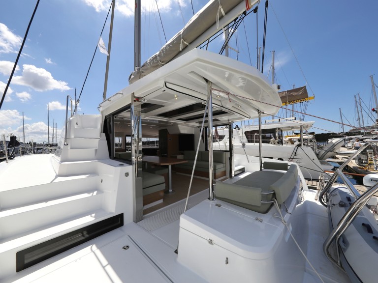 Hire a Bali Bali 4.2 Biograd na Moru