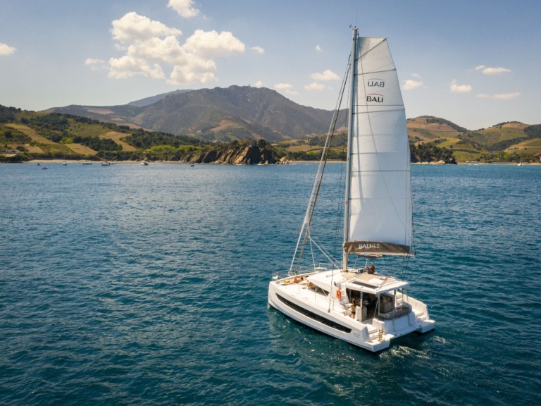 Hire Catamaran Bali with a boat licence