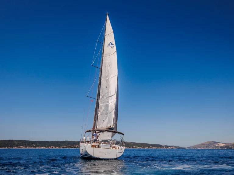 Sailboat hire in Sukošan - Hanse Hanse 588