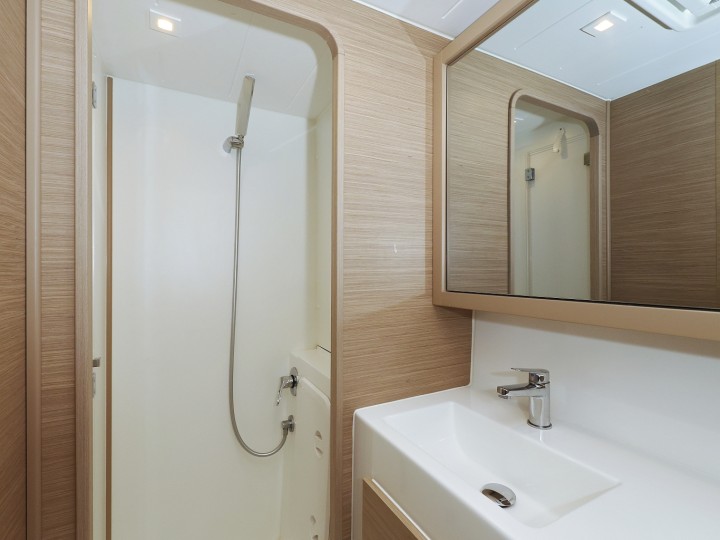 Catamaran to hire Sukošan at the best price