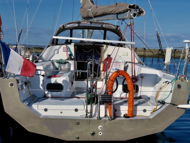 Hire Sailboat with or without skipper RM Saint-Quay-Portrieux