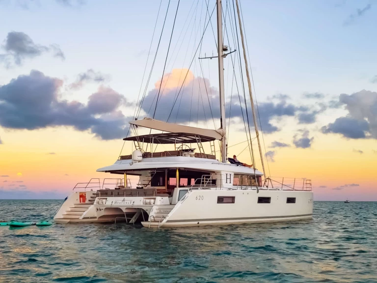 Hire Luxury Yacht with or without skipper Lagoon Saint Martin