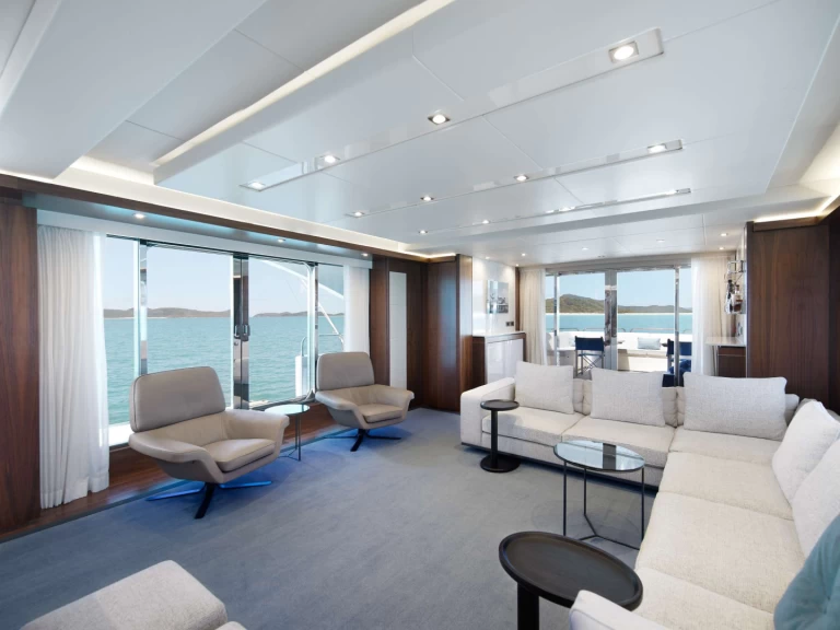 Charter a Sunseeker GEORGE P in Athens on Samboat