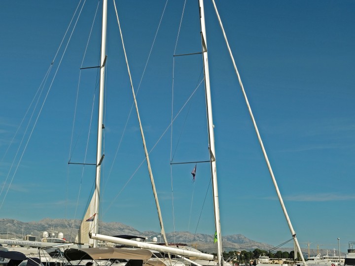 Sailboat hire in Split - Jeanneau Sun Odyssey 380