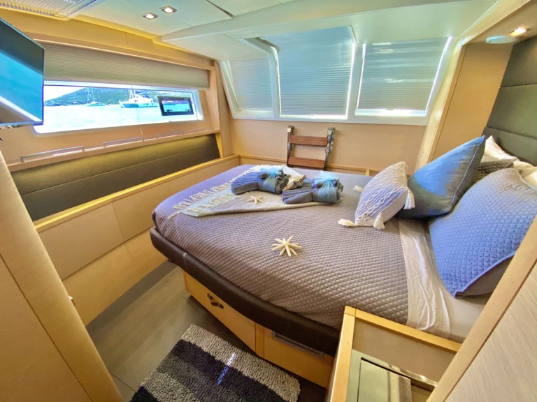 Luxury Yacht hire in Saint Martin - Lagoon HEAVENLY