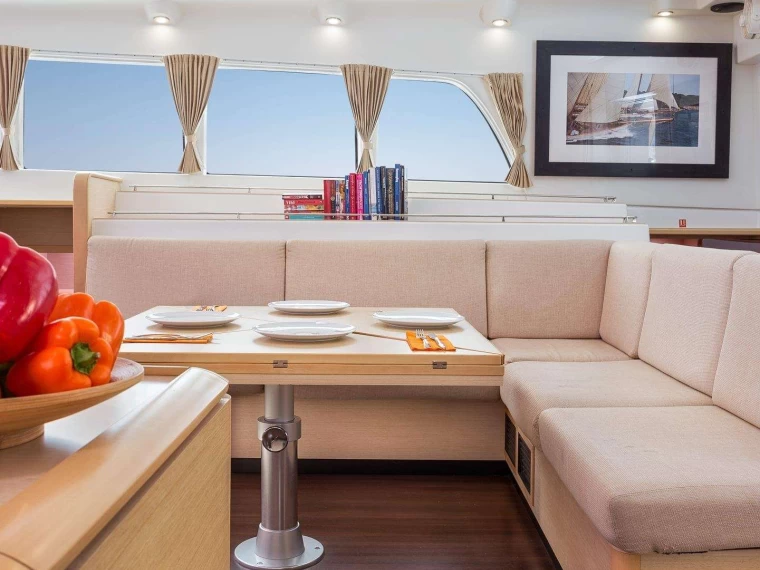 Yacht charter Athens - Lagoon Lagoon 500 2010 on SamBoat