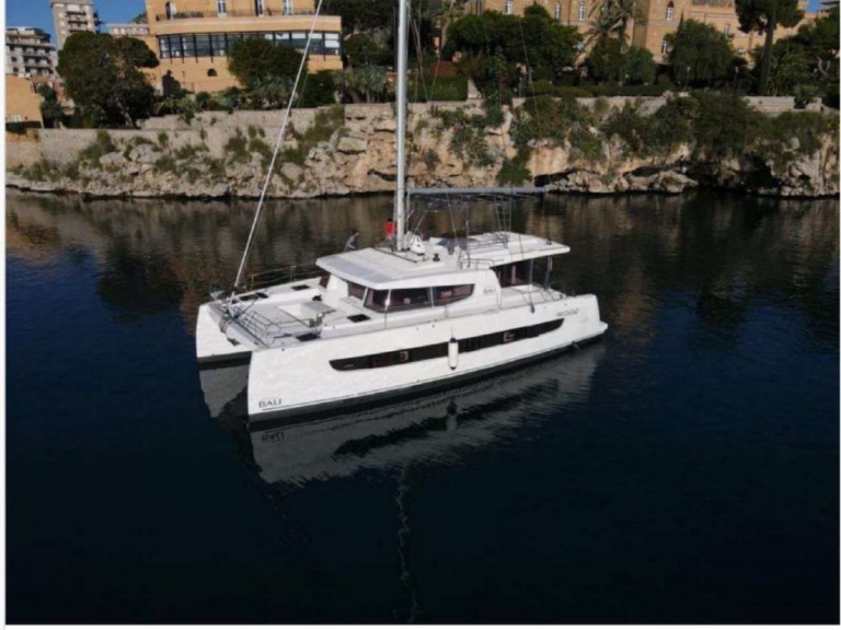 Yacht hire Palermo cheap Bali 4.8