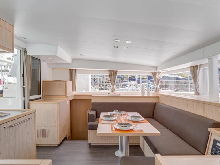 Hire a Lagoon Lagoon 400 S2 Rhodes (City)