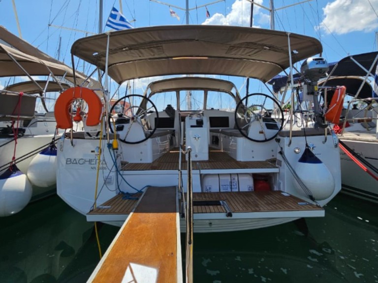 Sailboat hire in Lefkáda - Jeanneau Sun Odyssey 410