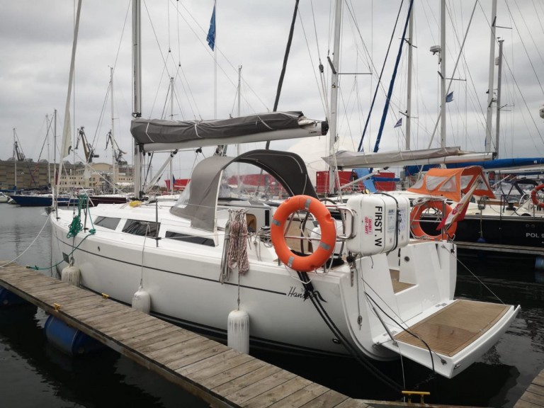 Hire Sailboat Hanse with a boat licence