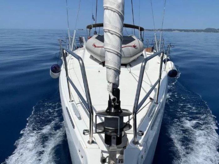 Jeanneau Sun Odyssey 410 charter bareboat or skippered in  Lefkáda