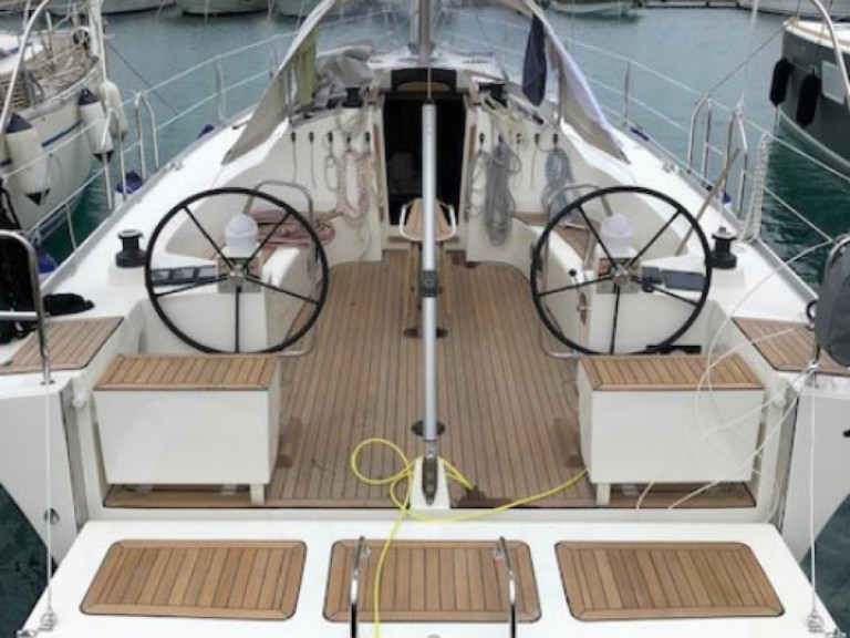 Yacht hire Biograd na Moru cheap Cobra 38