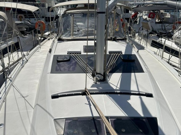 Yacht charter Turgut - Dufour Dufour 390 on SamBoat