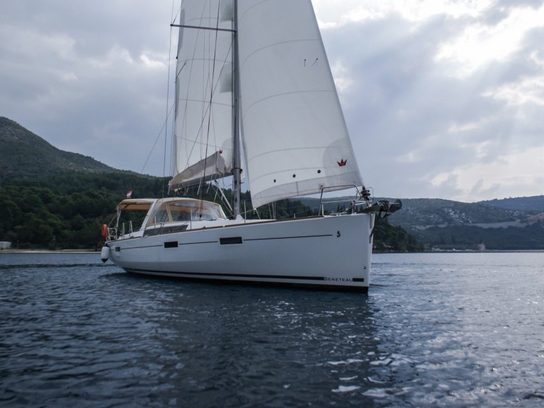 Hire a Bénéteau Oceanis 45 Tivat