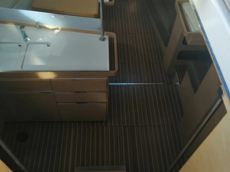 Hire a Elan Elan 45 Gdańsk