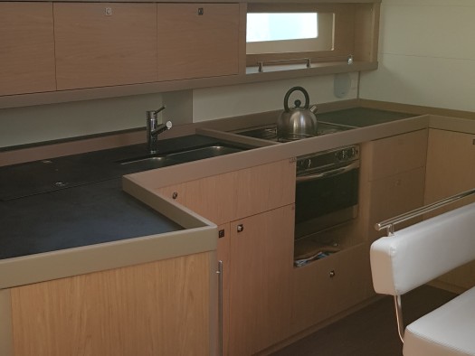 Sailboat hire in Furnari - Bénéteau Oceanis 45