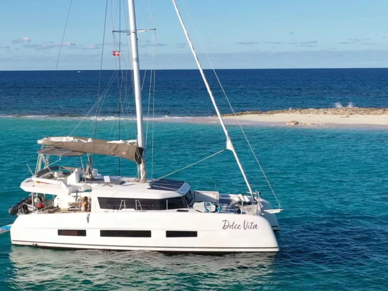 Luxury Yacht hire in Exuma District - Dufour Dolce Vita