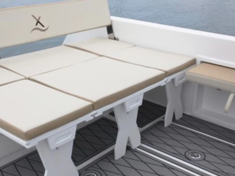 Hire Motorboat Astilux with a boat licence