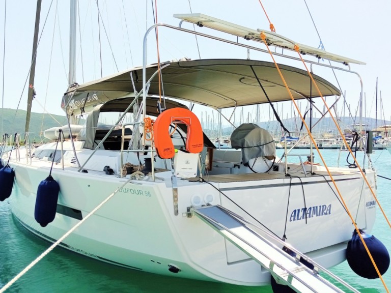 Hire Sailboat with or without skipper Dufour Lefkáda