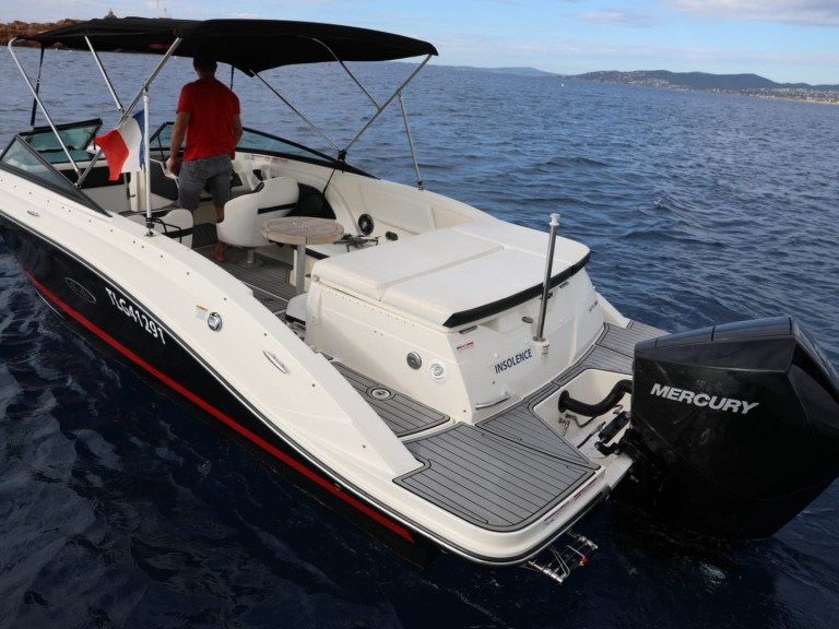 Charter a Bénéteau Oceanis 37 in Saint-Raphaël on Samboat